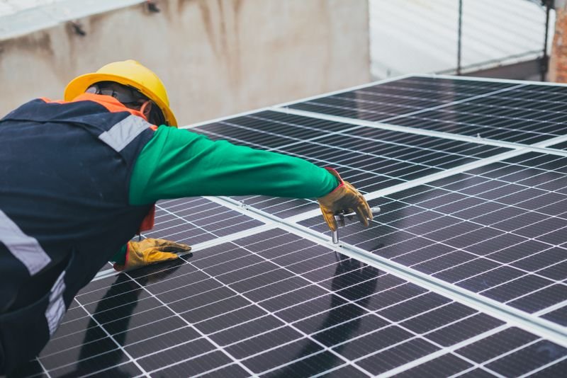 Solar Panel Maintenance Guide